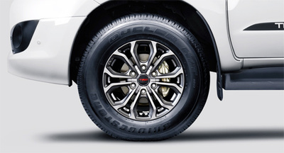 Toyota Hùng Vương bán: Toyota Vios 2014, Fortuner TRD ưu đãi khuyến mãi giá hấp dẫn.